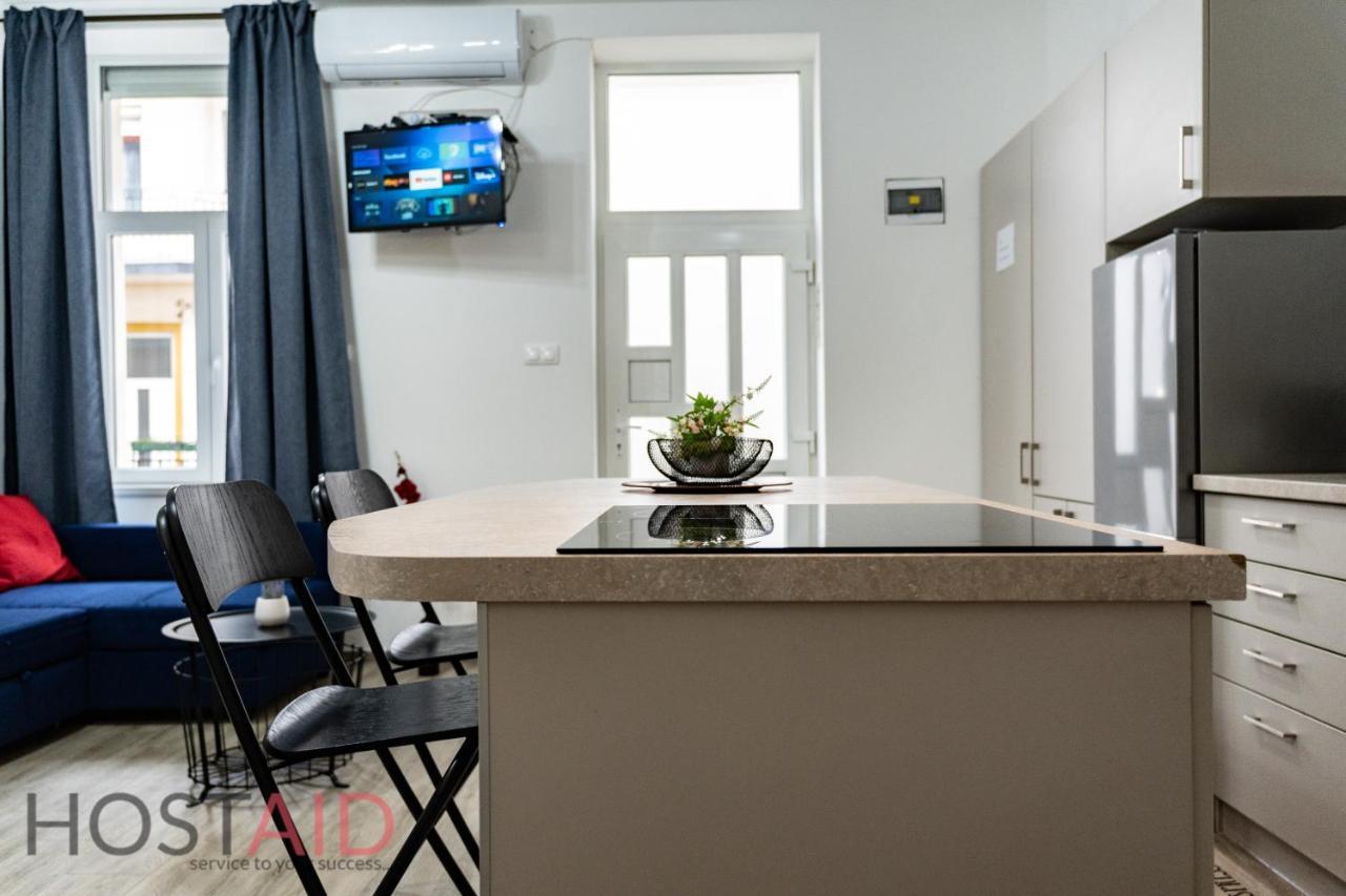 B17 Apartment - Hostaid Budapest Kültér fotó